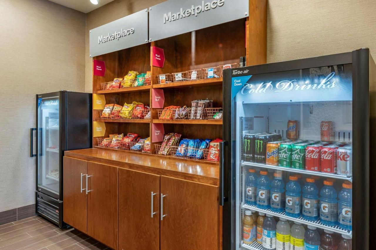 Comfort Suites Columbus Airport Bagian luar foto