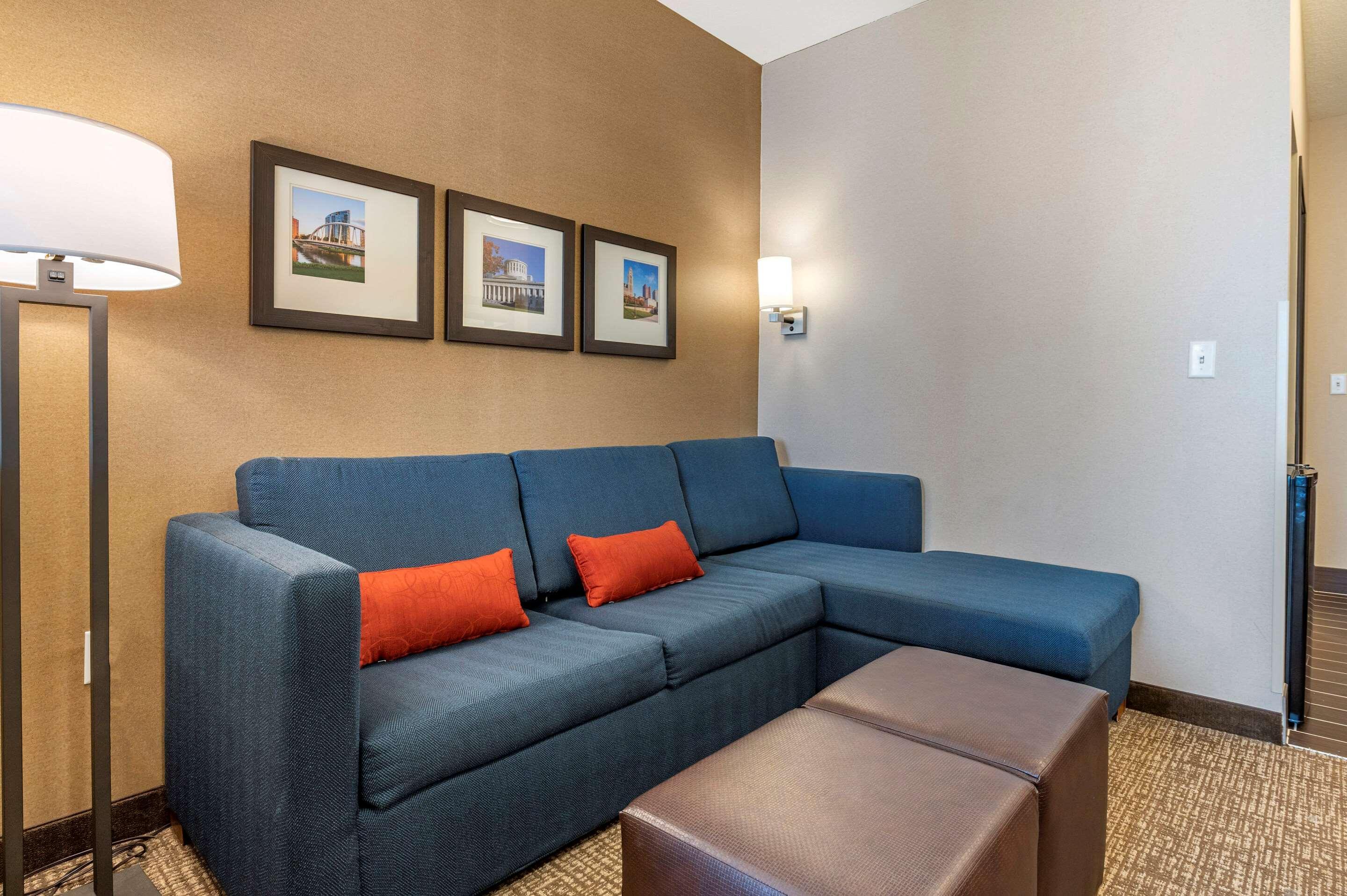 Comfort Suites Columbus Airport Bagian luar foto