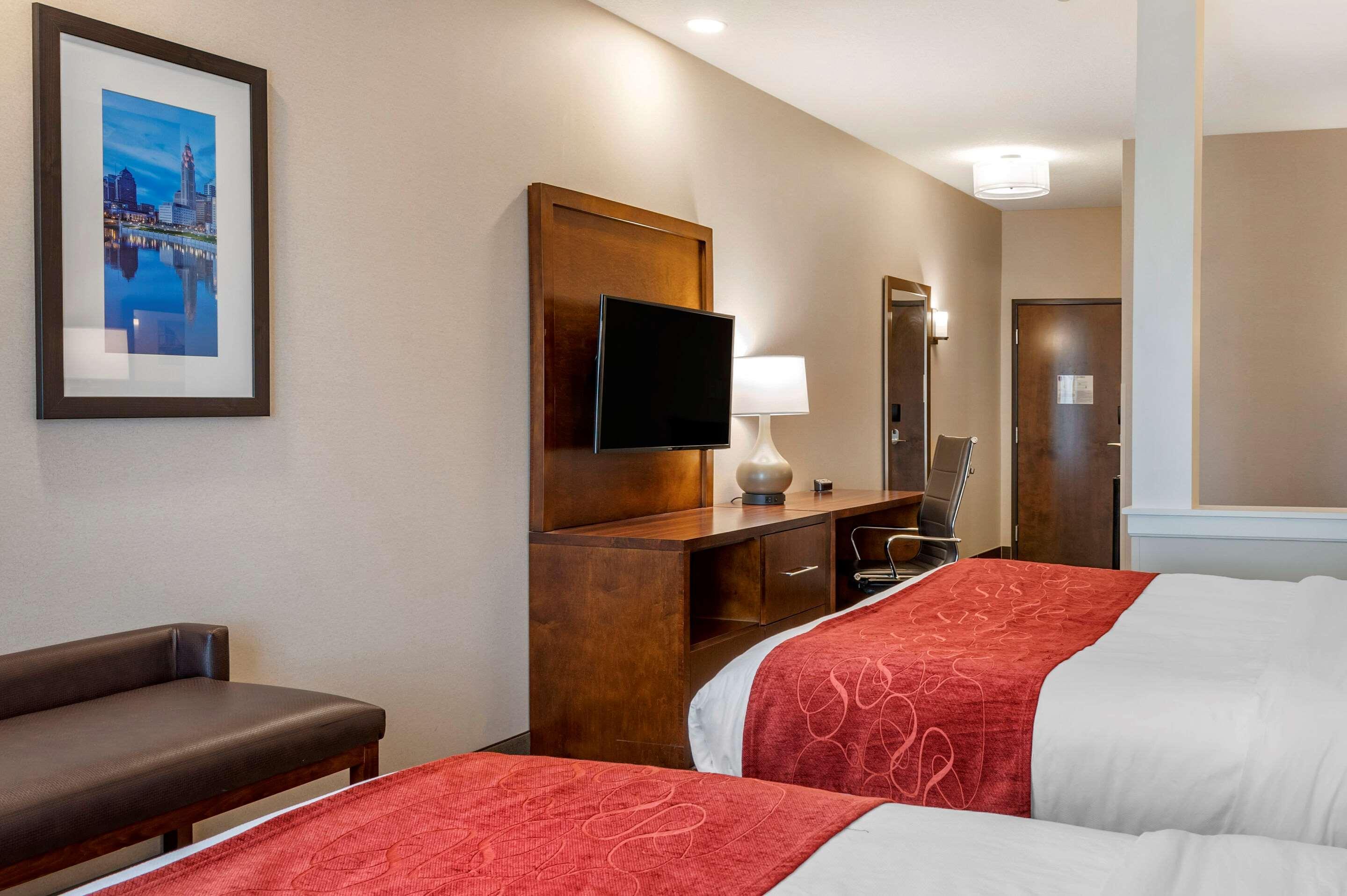 Comfort Suites Columbus Airport Bagian luar foto