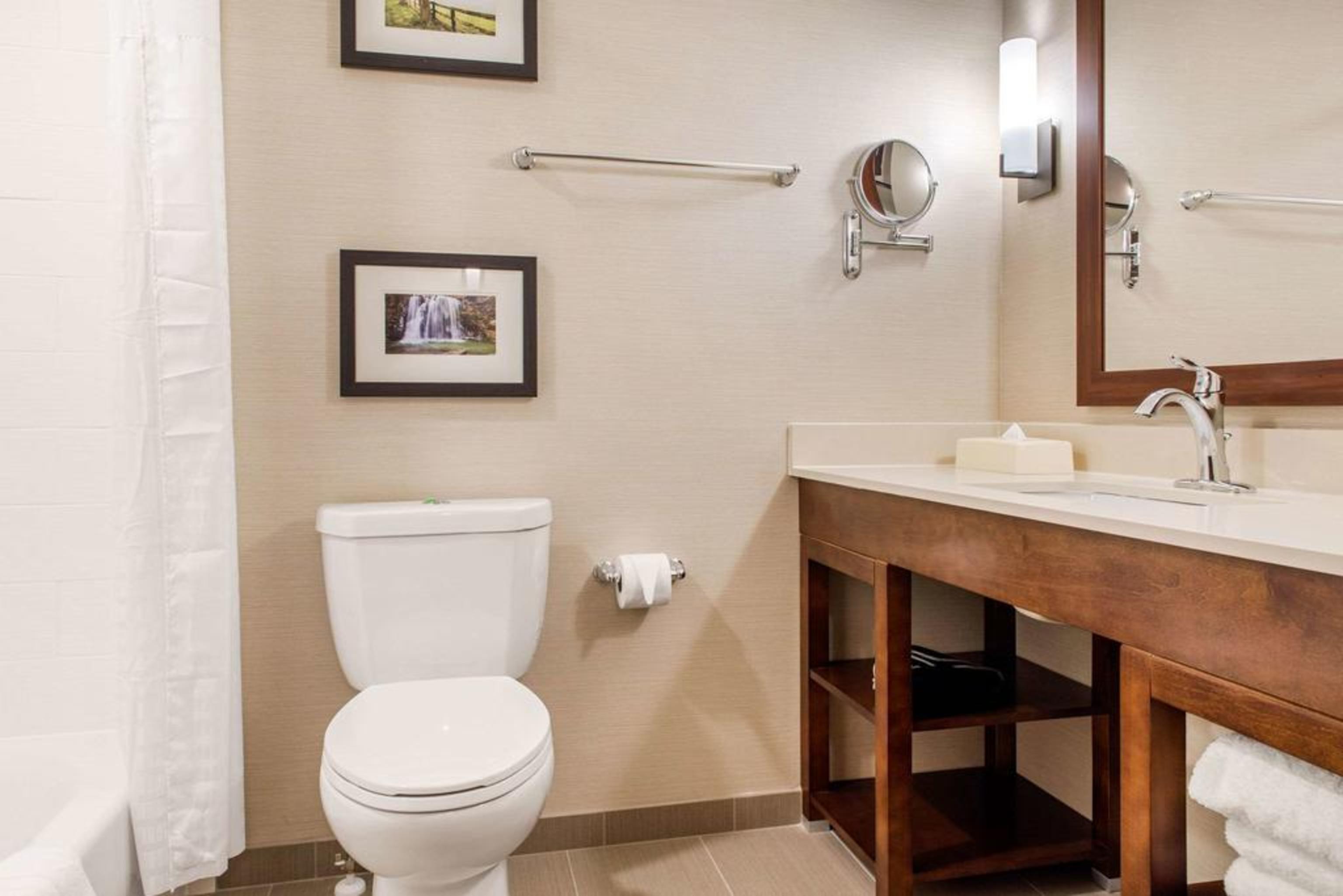 Comfort Suites Columbus Airport Bagian luar foto
