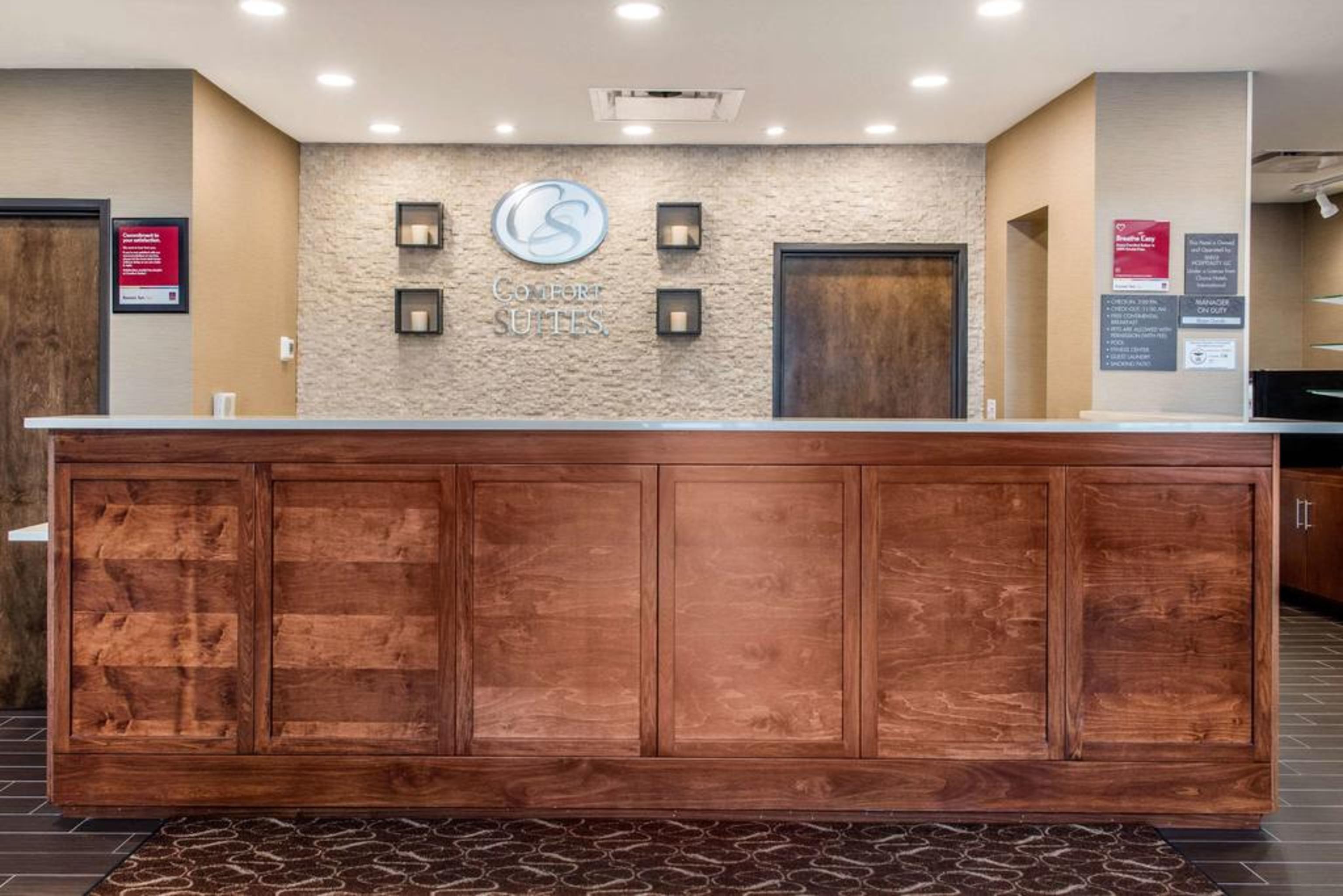 Comfort Suites Columbus Airport Bagian luar foto