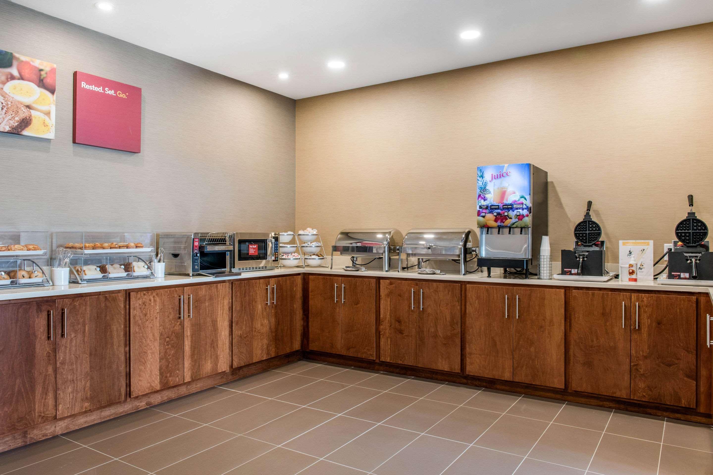 Comfort Suites Columbus Airport Bagian luar foto