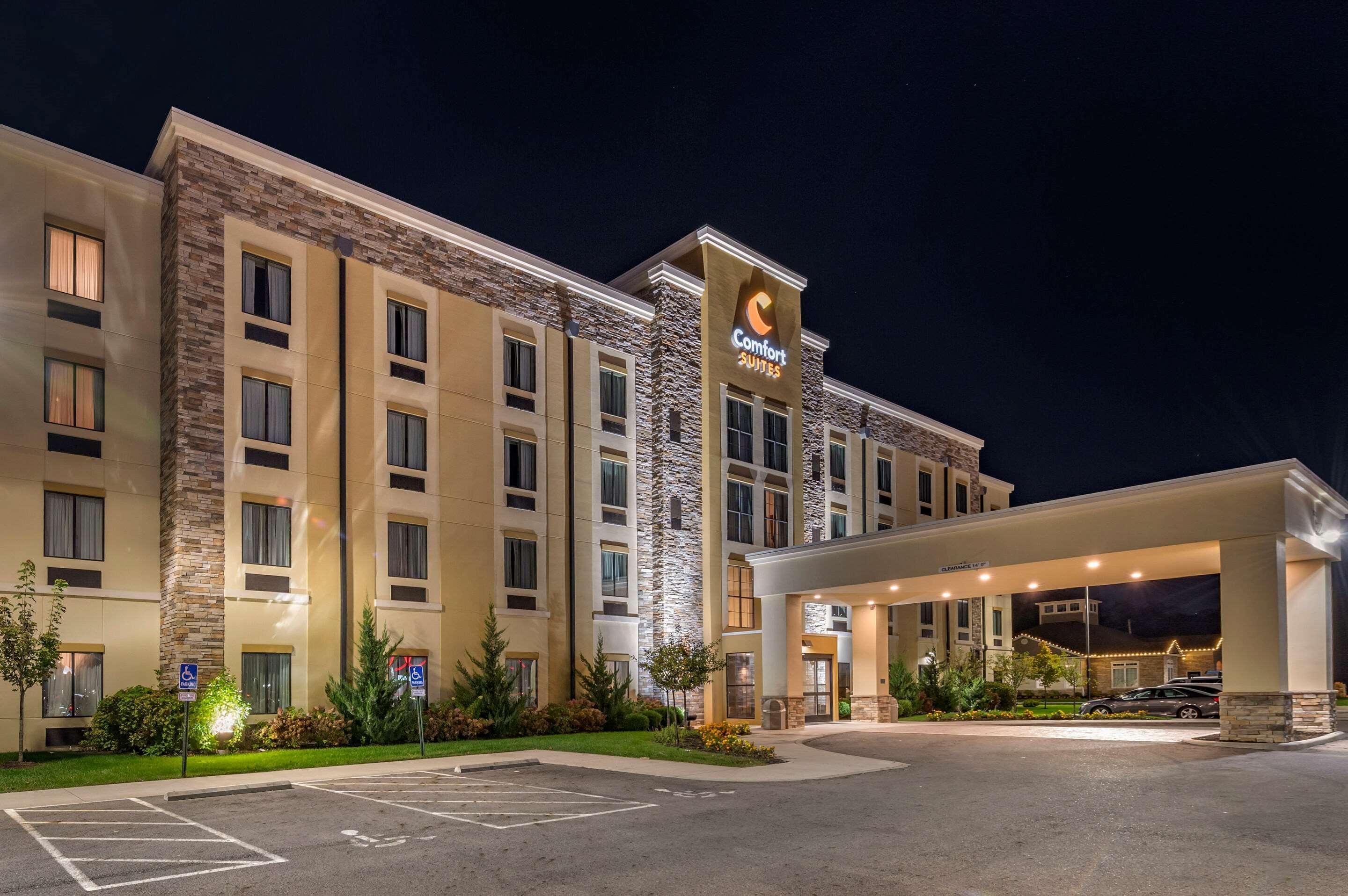 Comfort Suites Columbus Airport Bagian luar foto