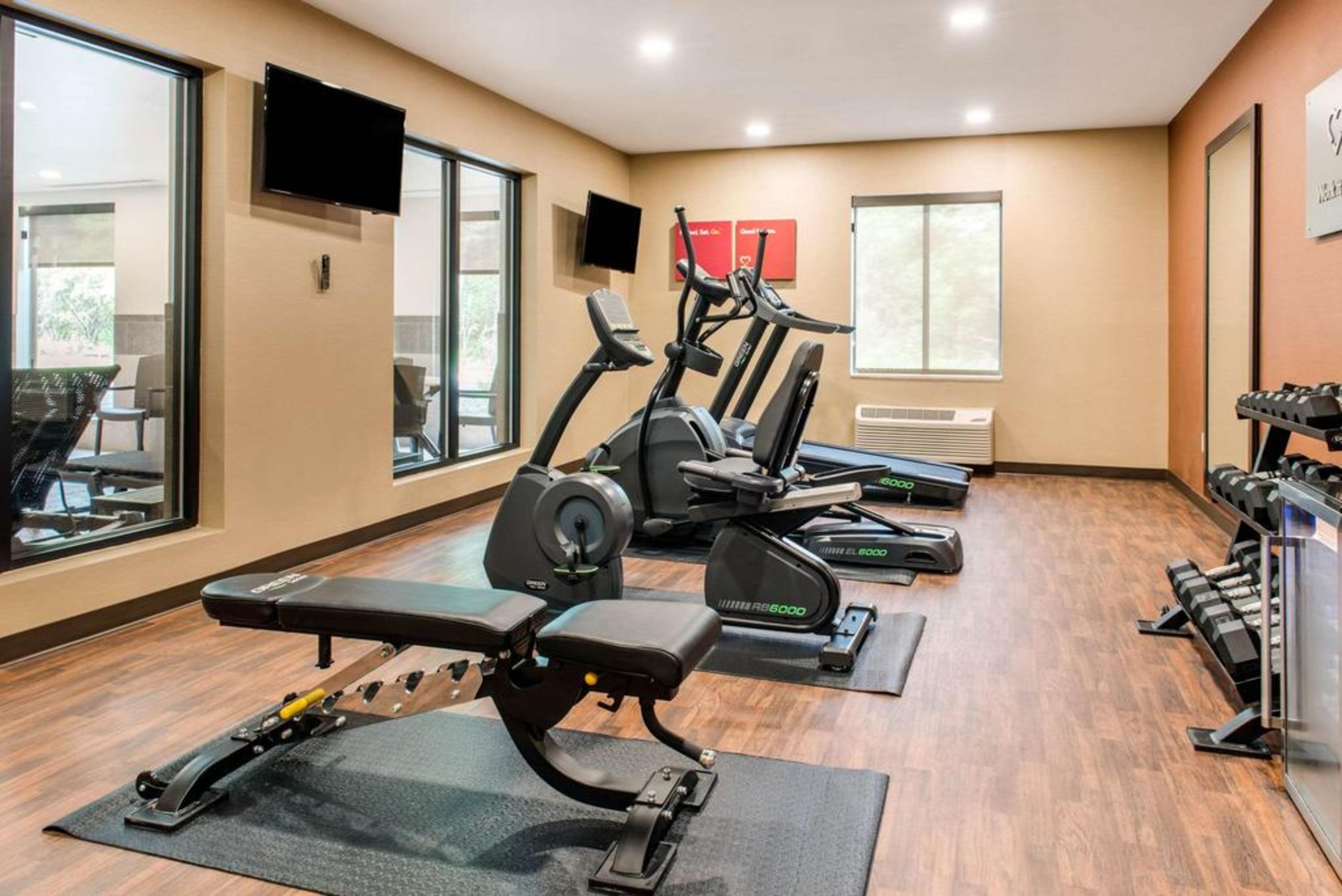 Comfort Suites Columbus Airport Bagian luar foto