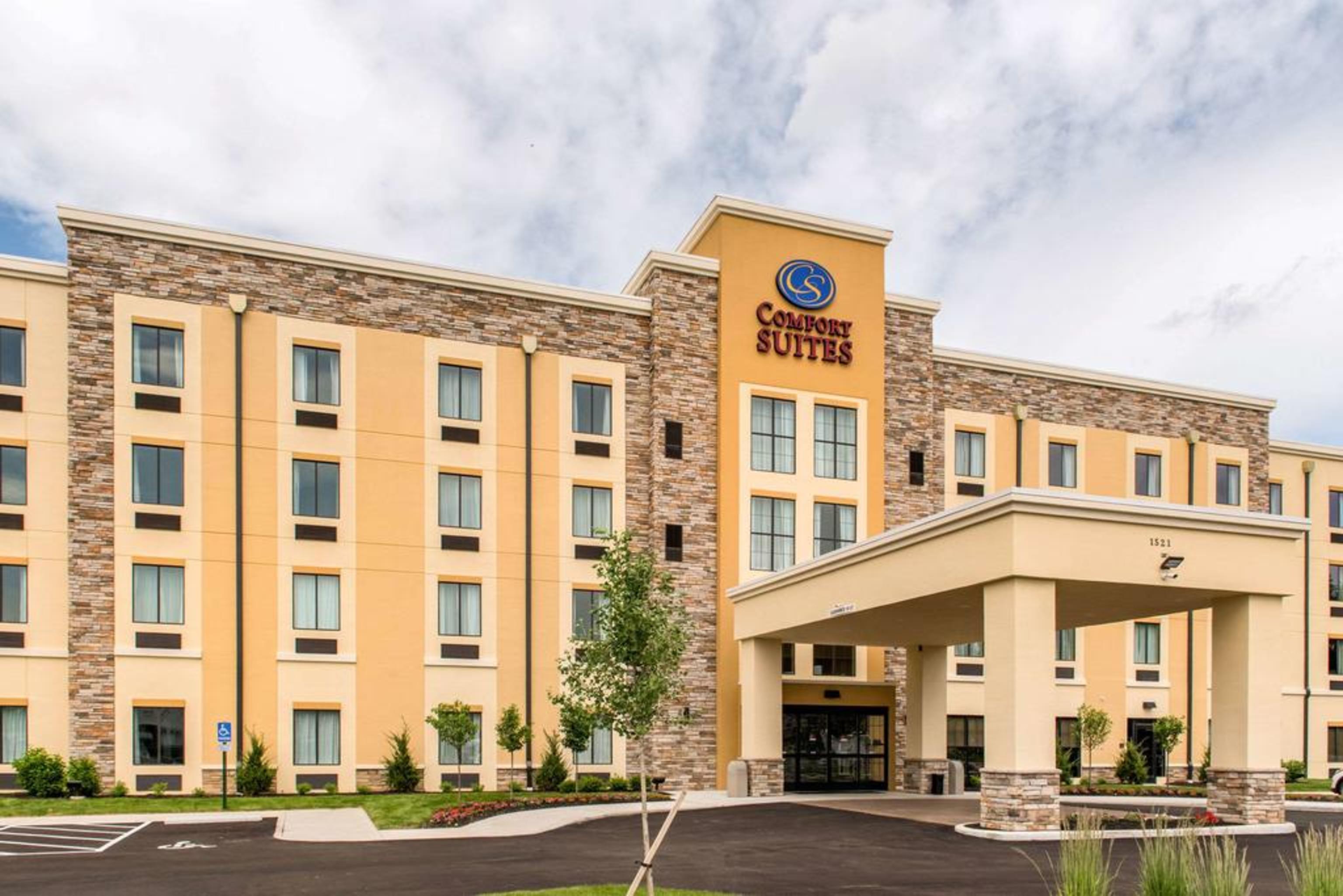 Comfort Suites Columbus Airport Bagian luar foto